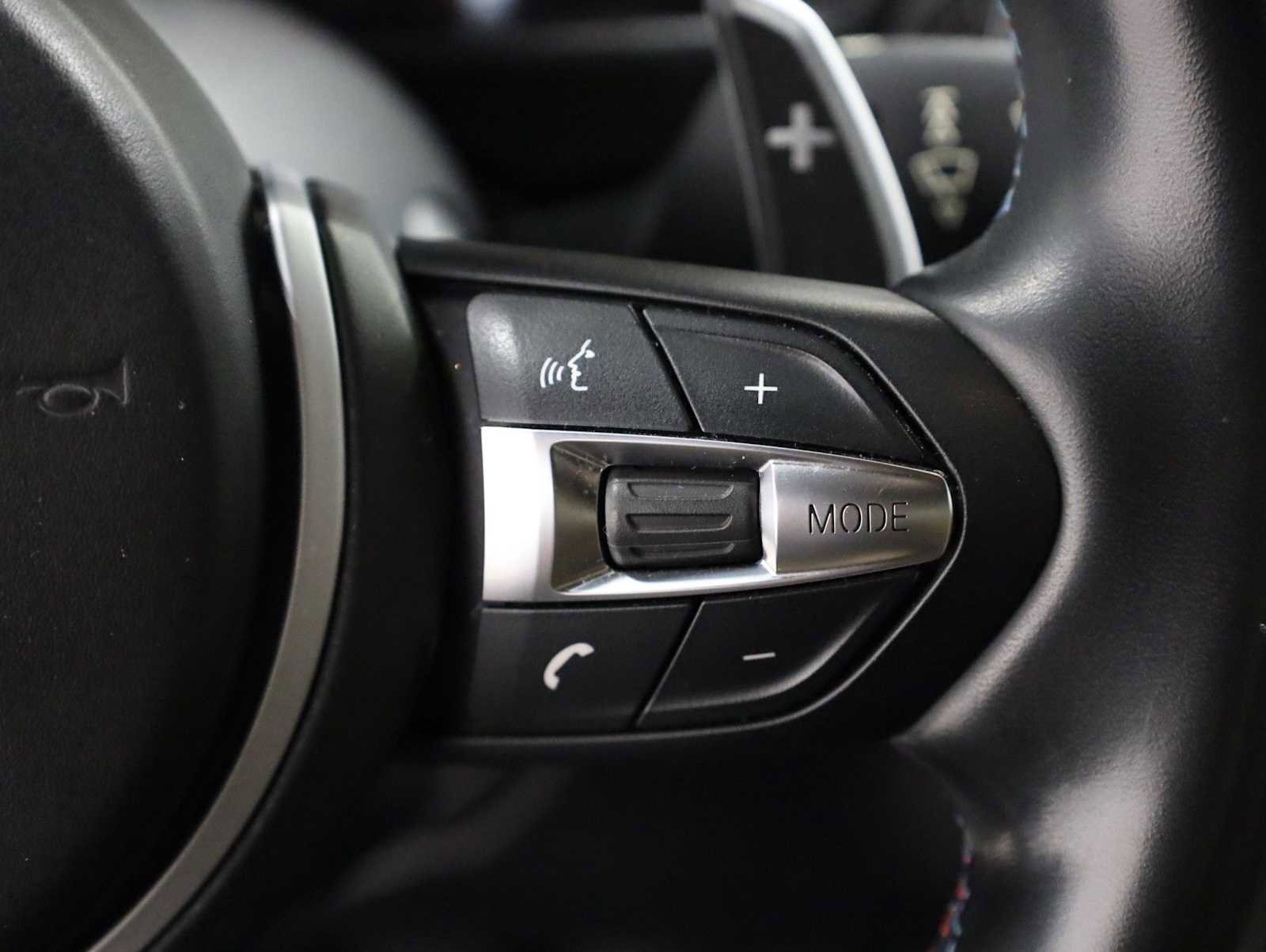 Used 2016 BMW M3 RWD image 25