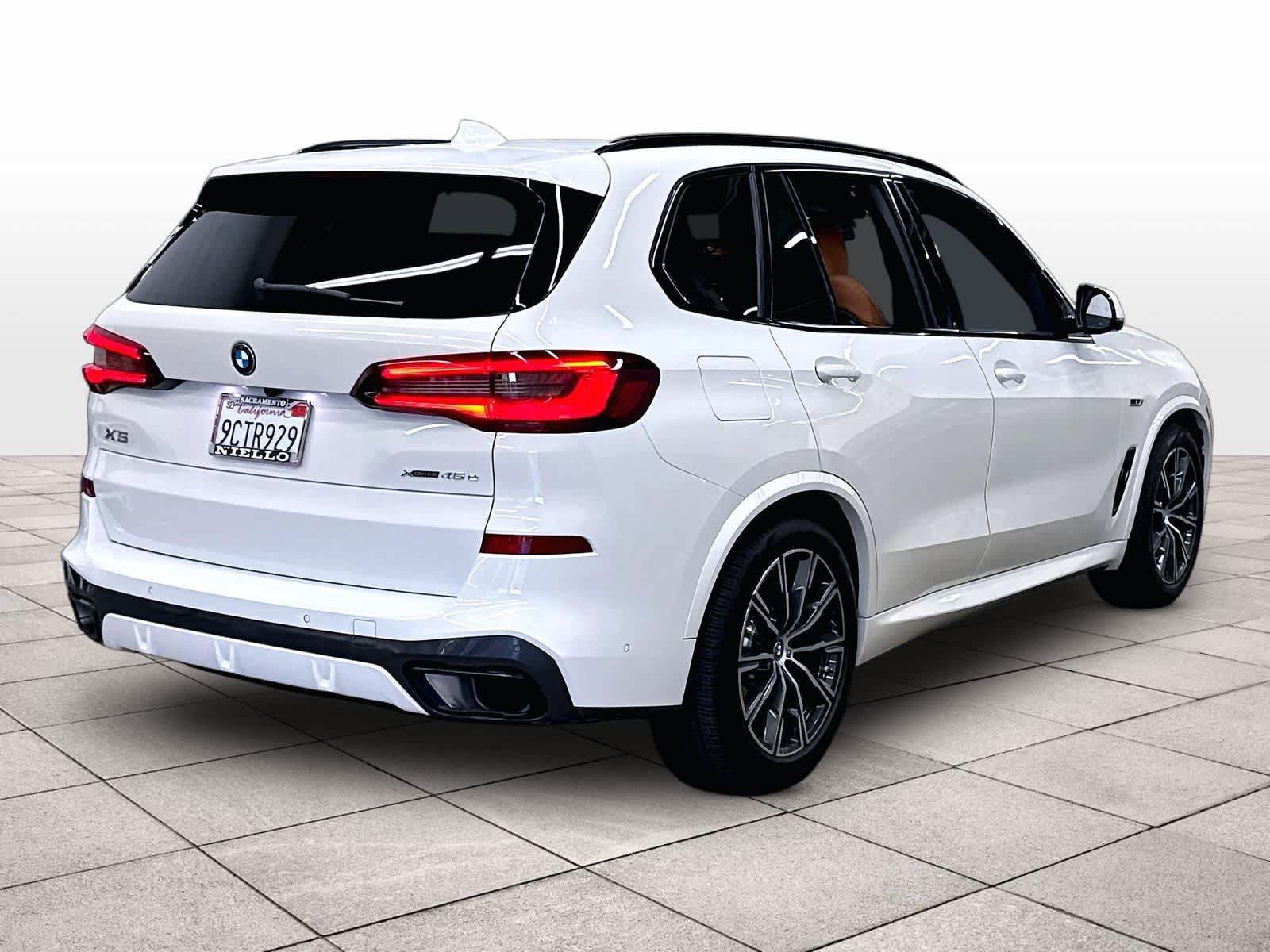 Used 2022 BMW X5 xDrive45e w/ M Sport Package AWD/4WD image 15
