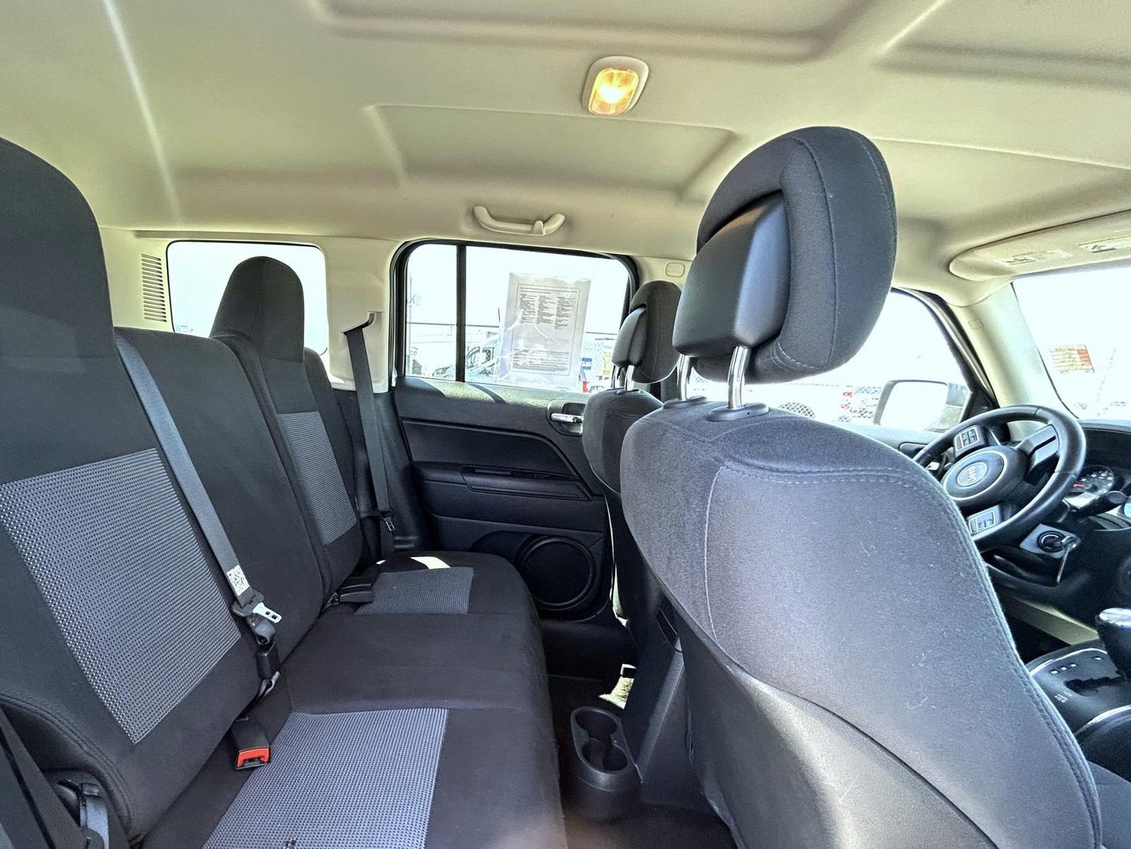 Used 2013 Jeep Patriot Latitude AWD/4WD image 19