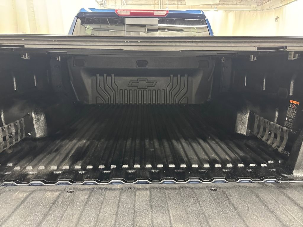 Used 2022 Chevrolet Silverado 1500 LT w/ Z71 Off-Road Package image 23