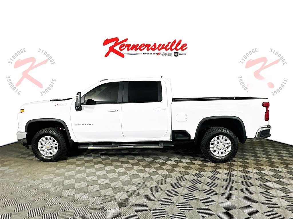 Used 2024 Chevrolet Silverado 2500 LT image 4