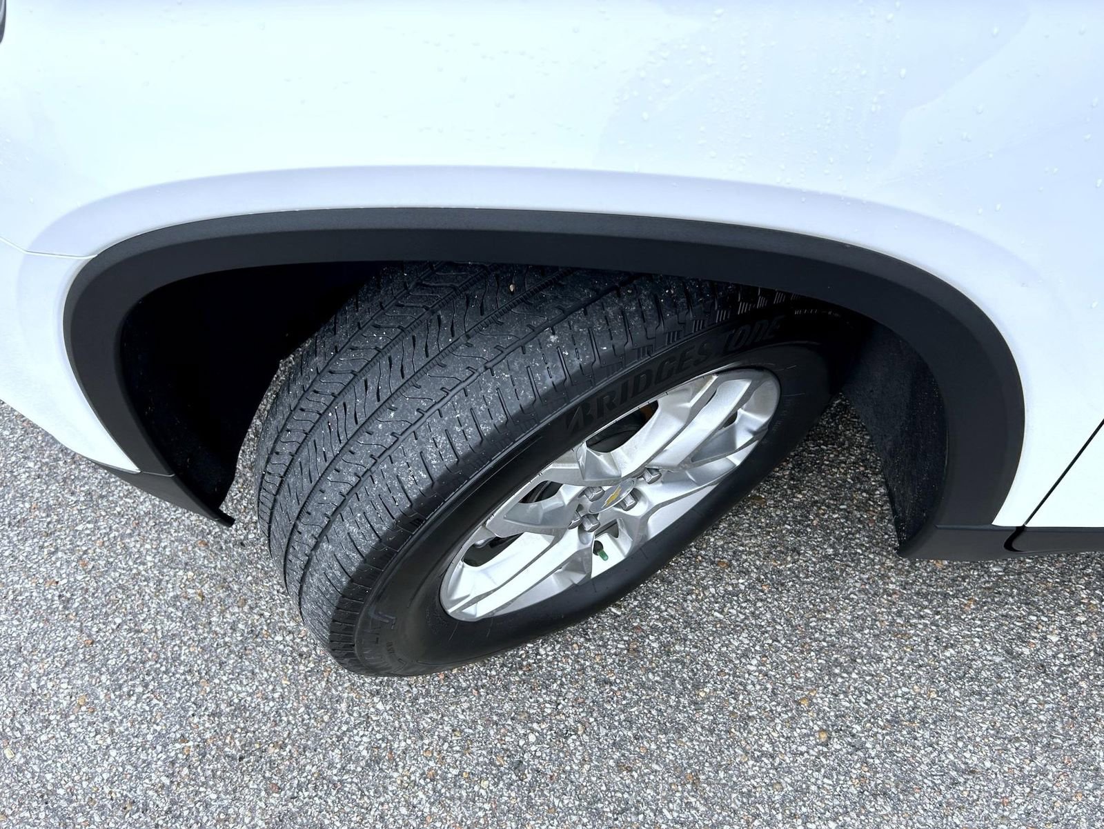 Certified 2020 Chevrolet Traverse LT w/ Driver Confidence II Package image 23