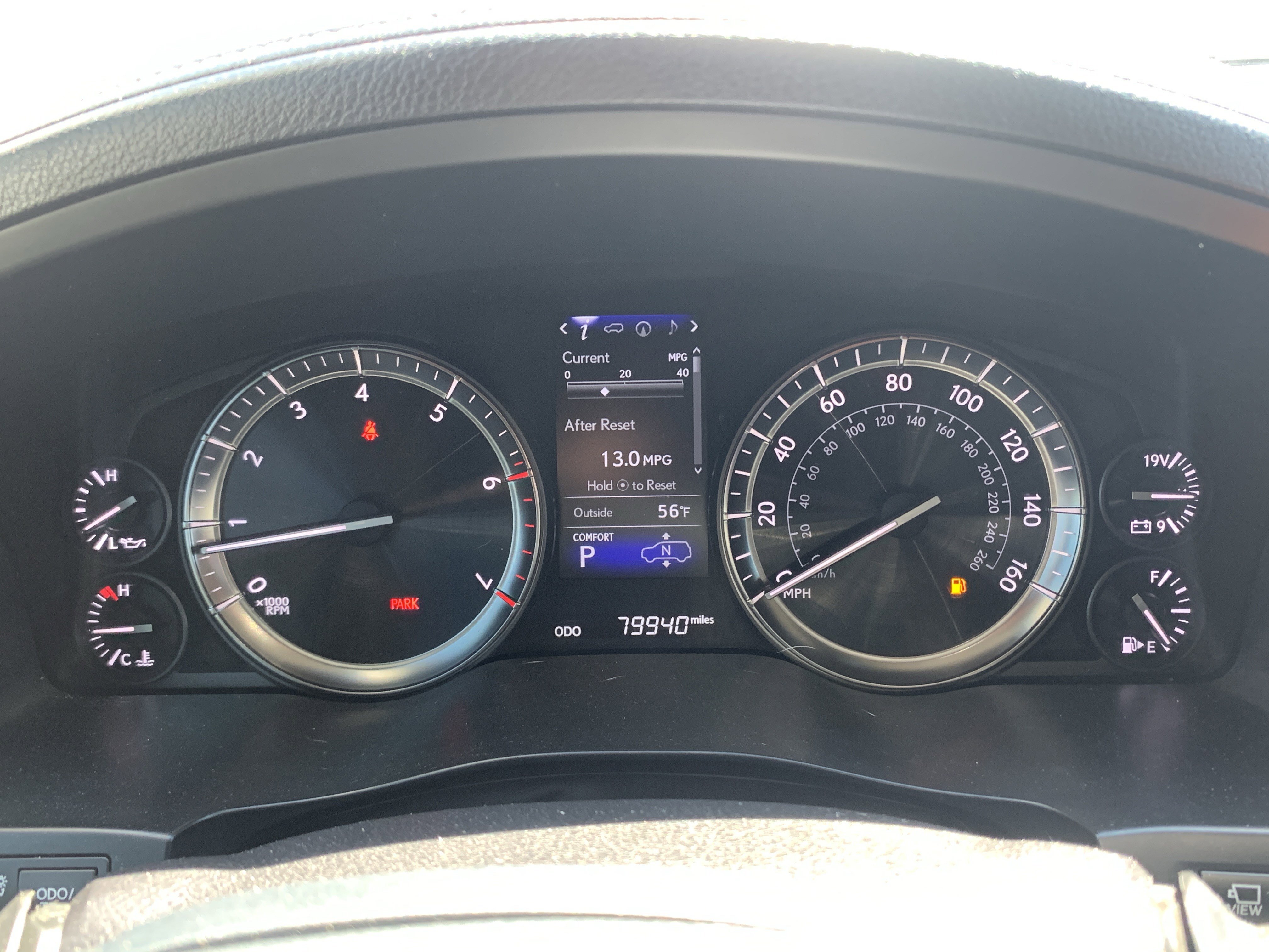 Used 2018 Lexus LX 570 4WD w/ Luxury Package image 21