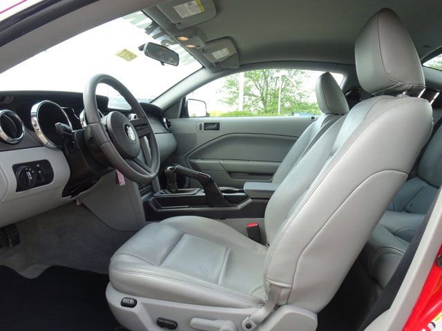 Used 2006 Ford Mustang Premium RWD image 11