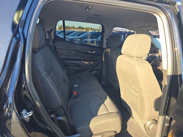 Used 2023 GMC Acadia SLE image 14