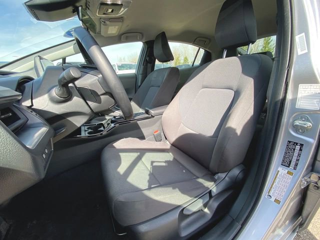 Used 2024 Toyota Prius LE FWD image 18