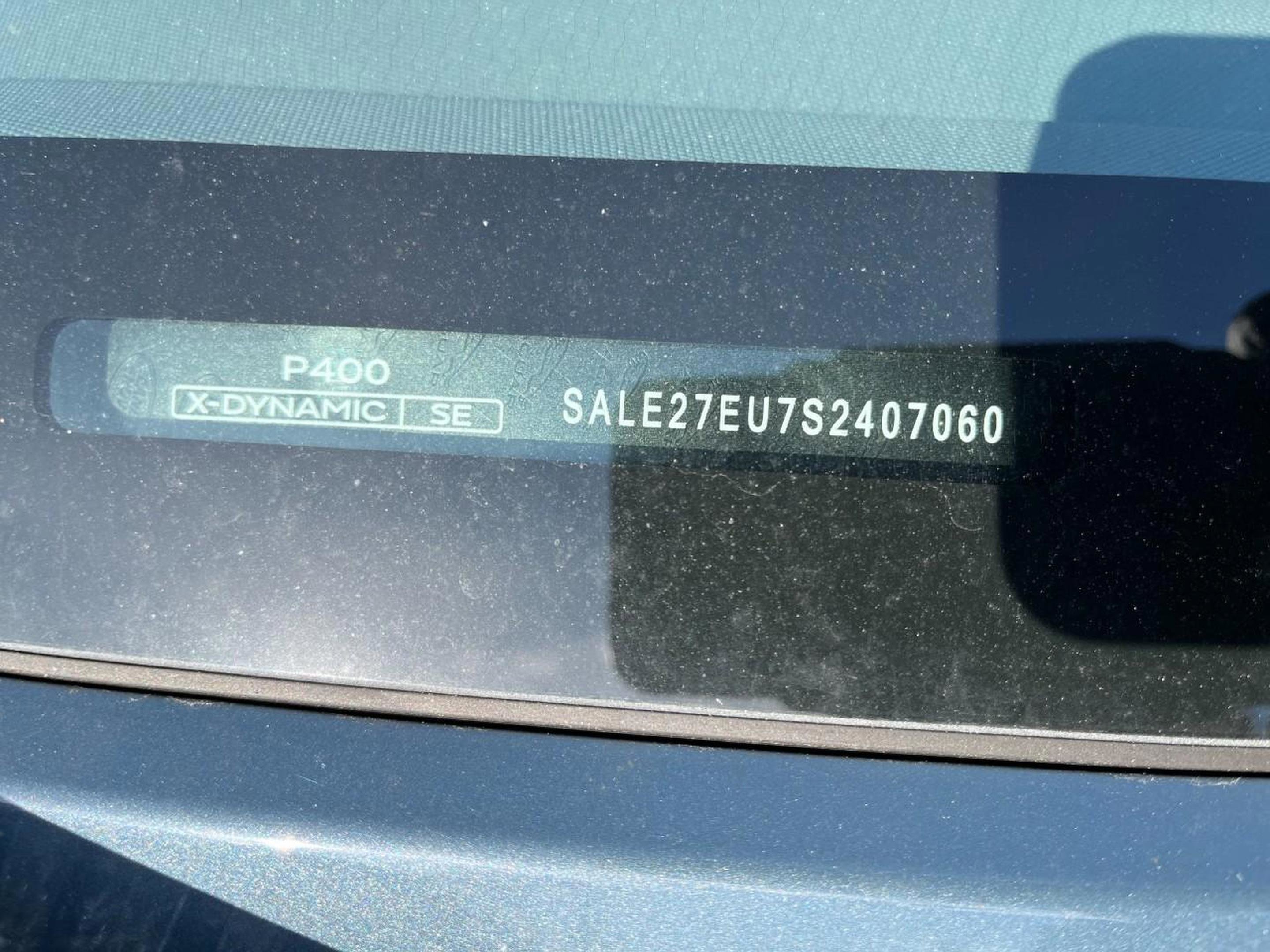 Certified 2025 Land Rover Defender 110 X-Dynamic SE image 35