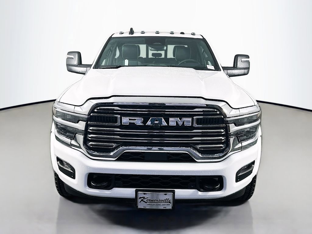 New 2026 RAM 4500 4x4 Crew Cab DRW w/ Laramie Trim Package image 2