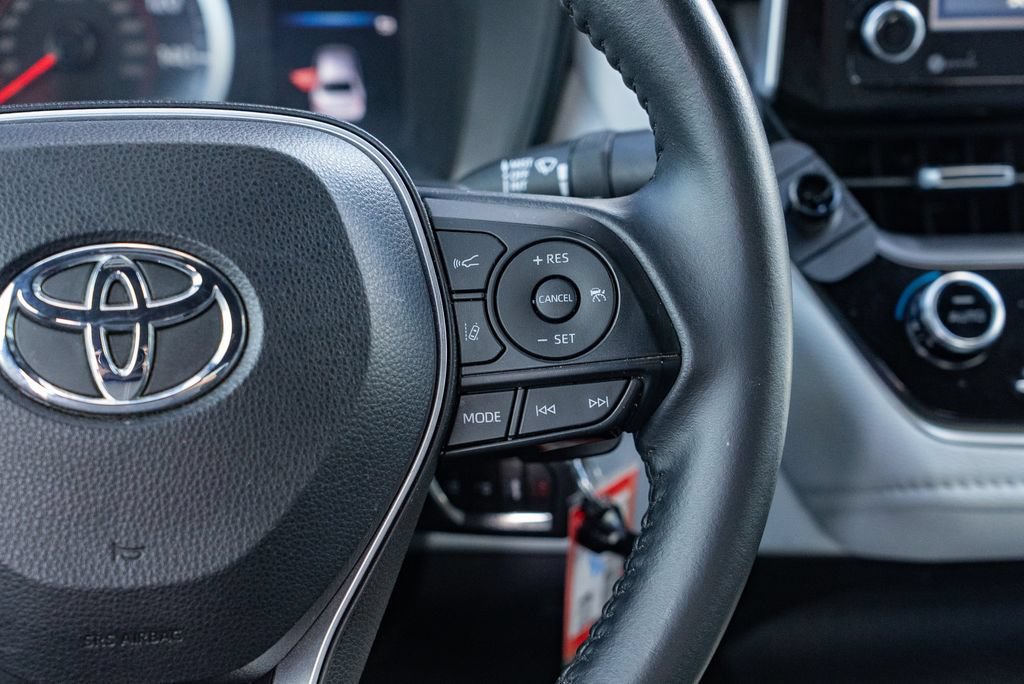 Used 2021 Toyota Corolla SE FWD image 17