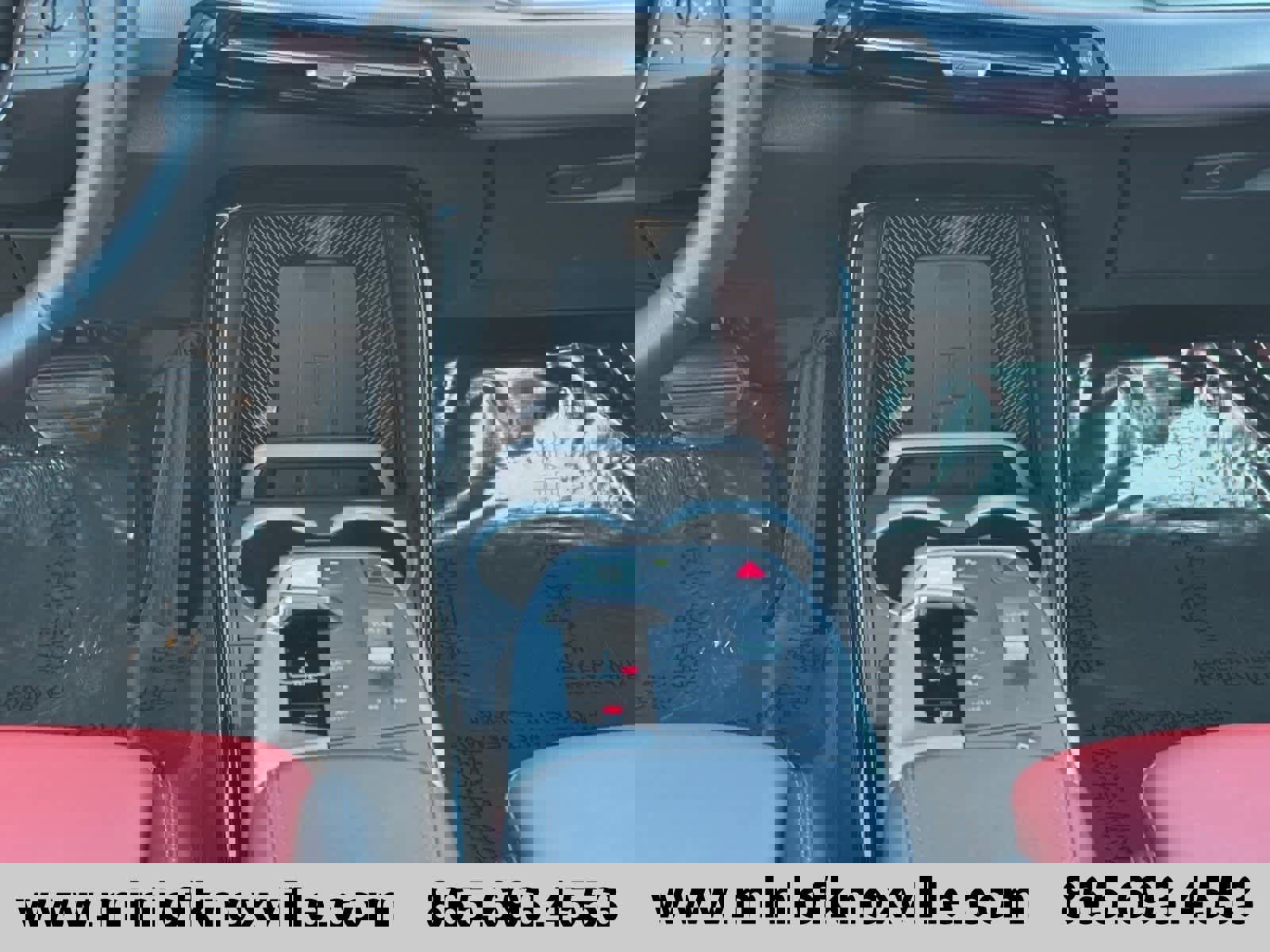 Used 2024 BMW X1 xDrive28i w/ Premium Package image 14