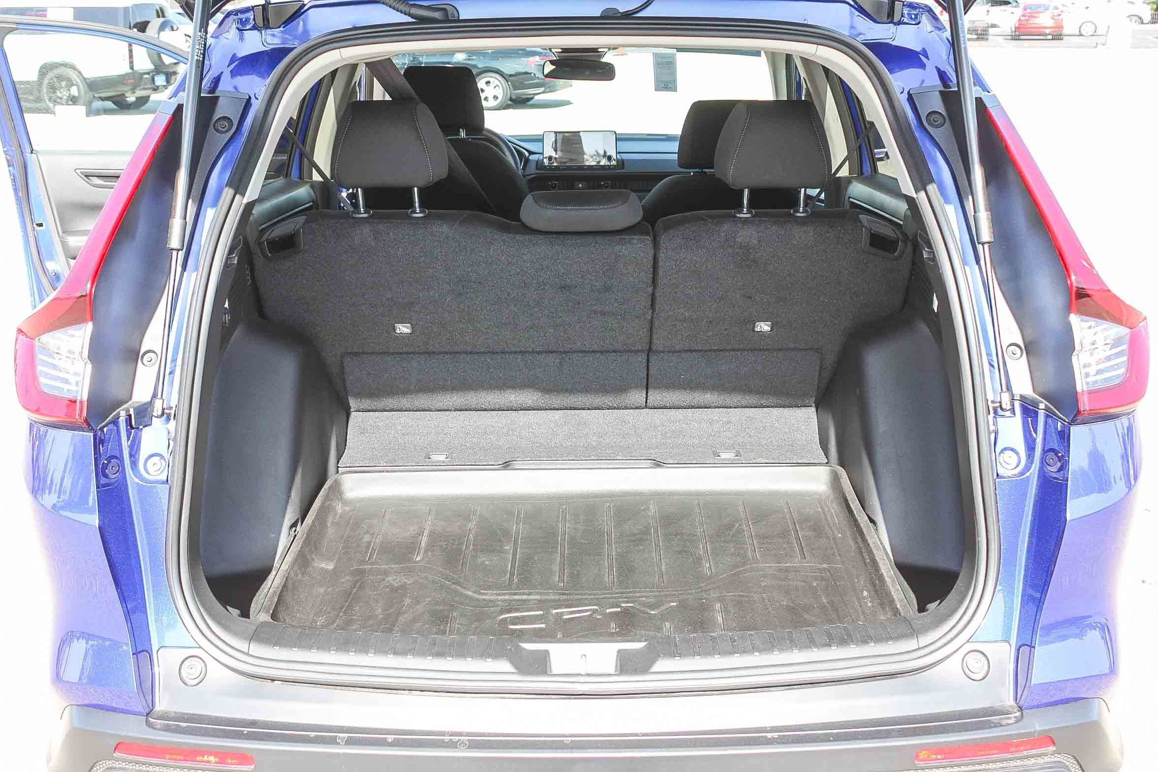 Used 2025 Honda CR-V LX image 27