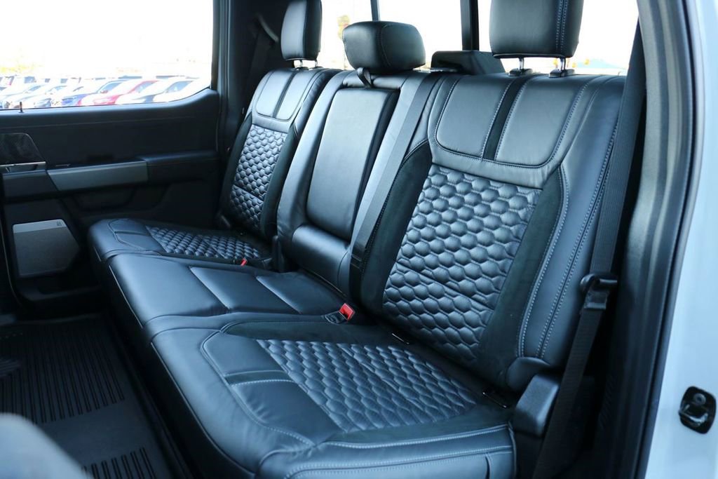 New 2026 Ford F250 Lariat w/ Black Appearance Package image 23