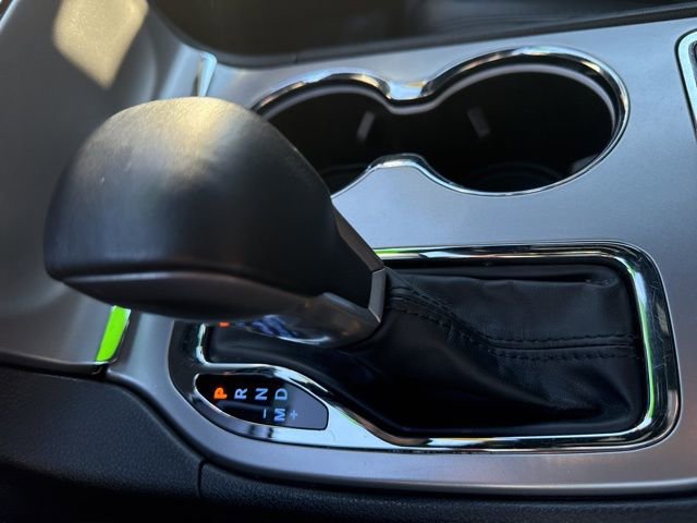 Certified 2022 Jeep Grand Cherokee Laredo X image 22