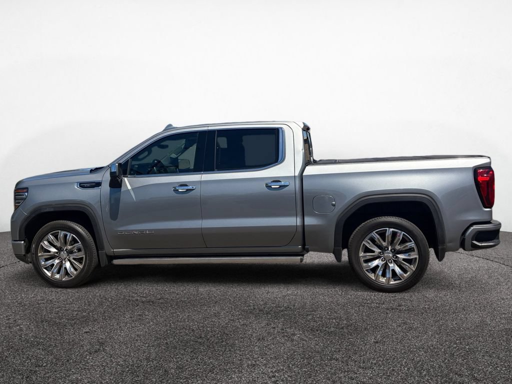 Used 2023 GMC Sierra 1500 Denali w/ Denali Reserve Package AWD/4WD image 2