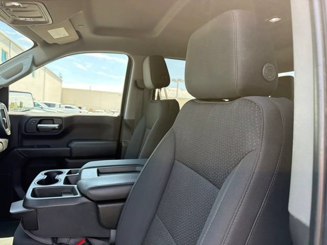 Used 2020 Chevrolet Silverado 1500 Custom w/ Custom Convenience Package AWD/4WD image 14