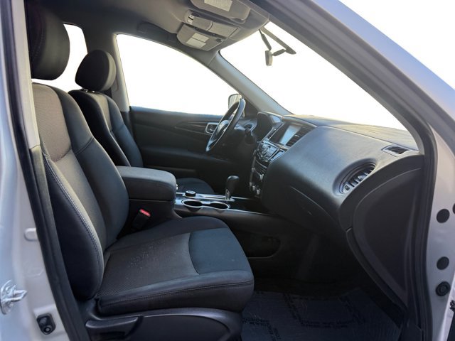 Used 2017 Nissan Pathfinder S AWD/4WD image 12