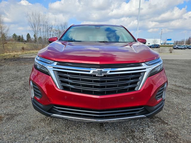 Used 2023 Chevrolet Equinox LT image 2