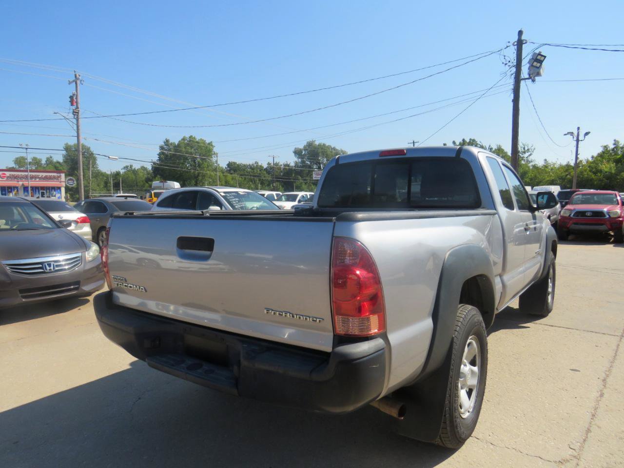 Used 2015 Toyota Tacoma PreRunner w/ Convenience Package RWD image 5