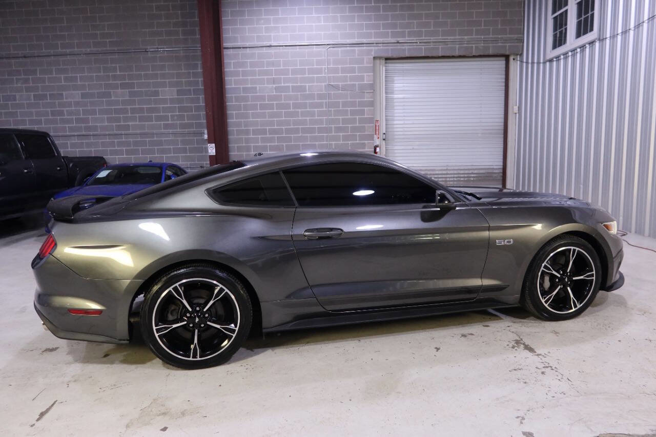 Used 2016 Ford Mustang GT Premium image 6