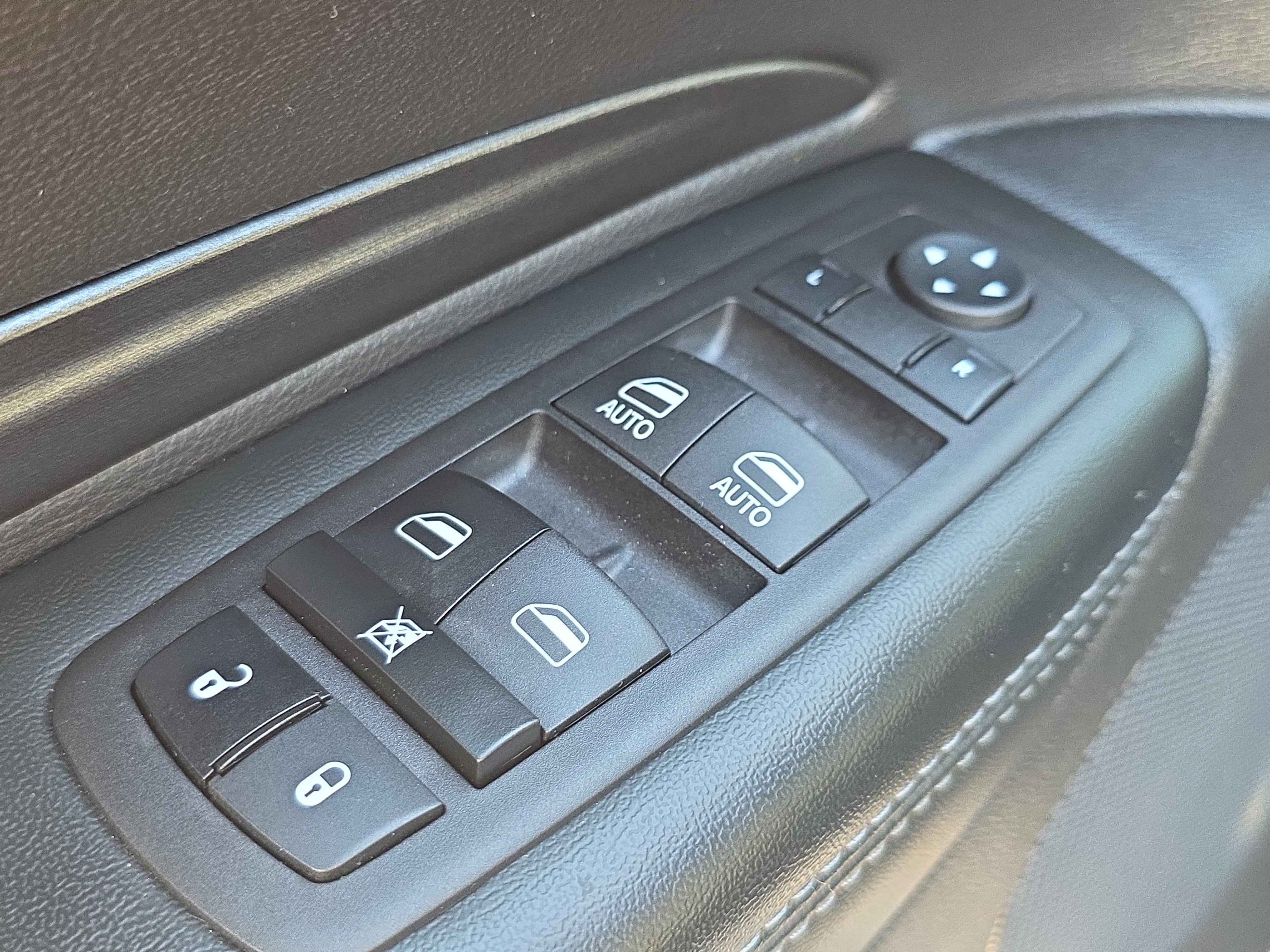 Used 2023 Dodge Durango SXT AWD/4WD image 22
