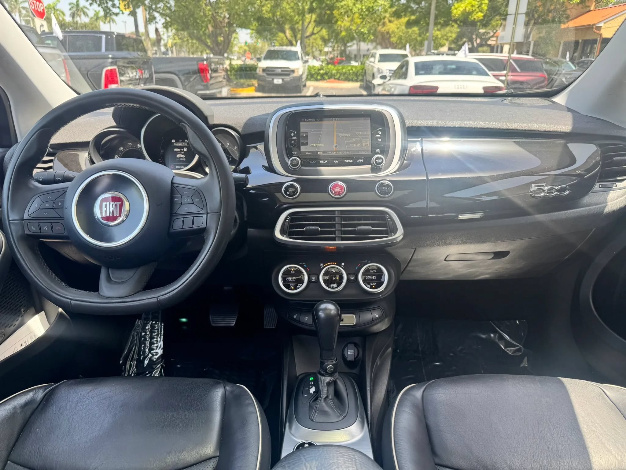 Used 2017 FIAT 500X Lounge w/ Lounge Premium Package (FWD) image 12