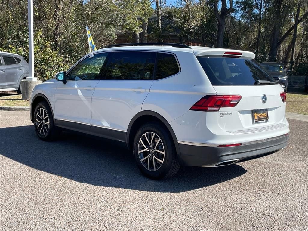 Used 2020 Volkswagen Tiguan SE w/ Panoramic Sunroof Package image 27