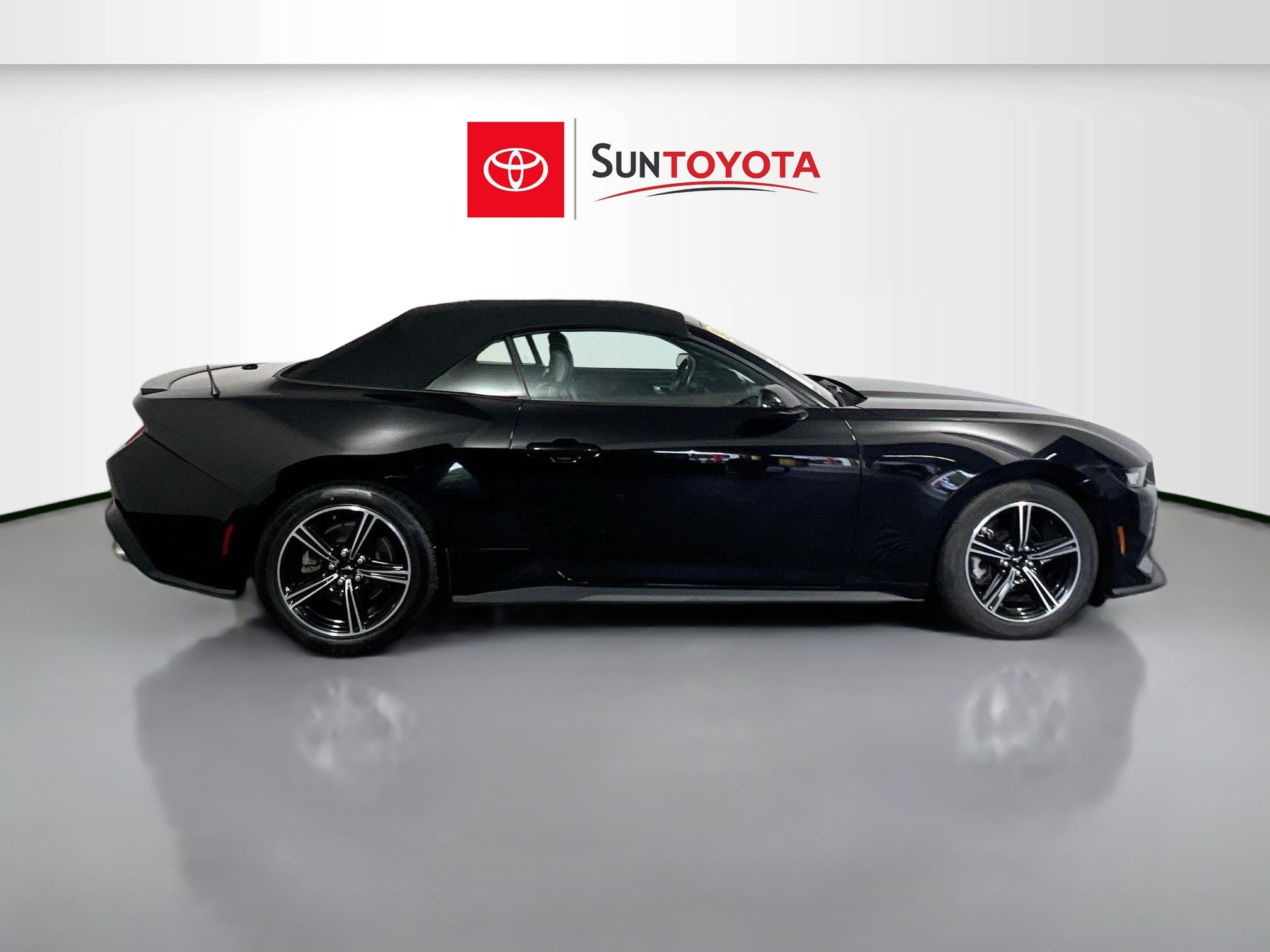 Used 2024 Ford Mustang Premium RWD image 2
