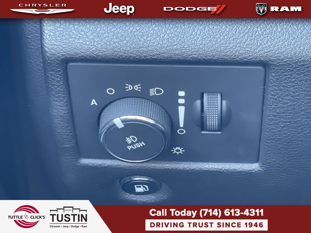 Used 2017 Jeep Grand Cherokee Summit AWD/4WD image 25
