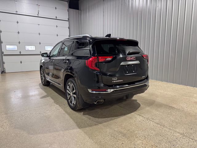 Used 2020 GMC Terrain Denali w/ GMC Pro Grade Package image 3