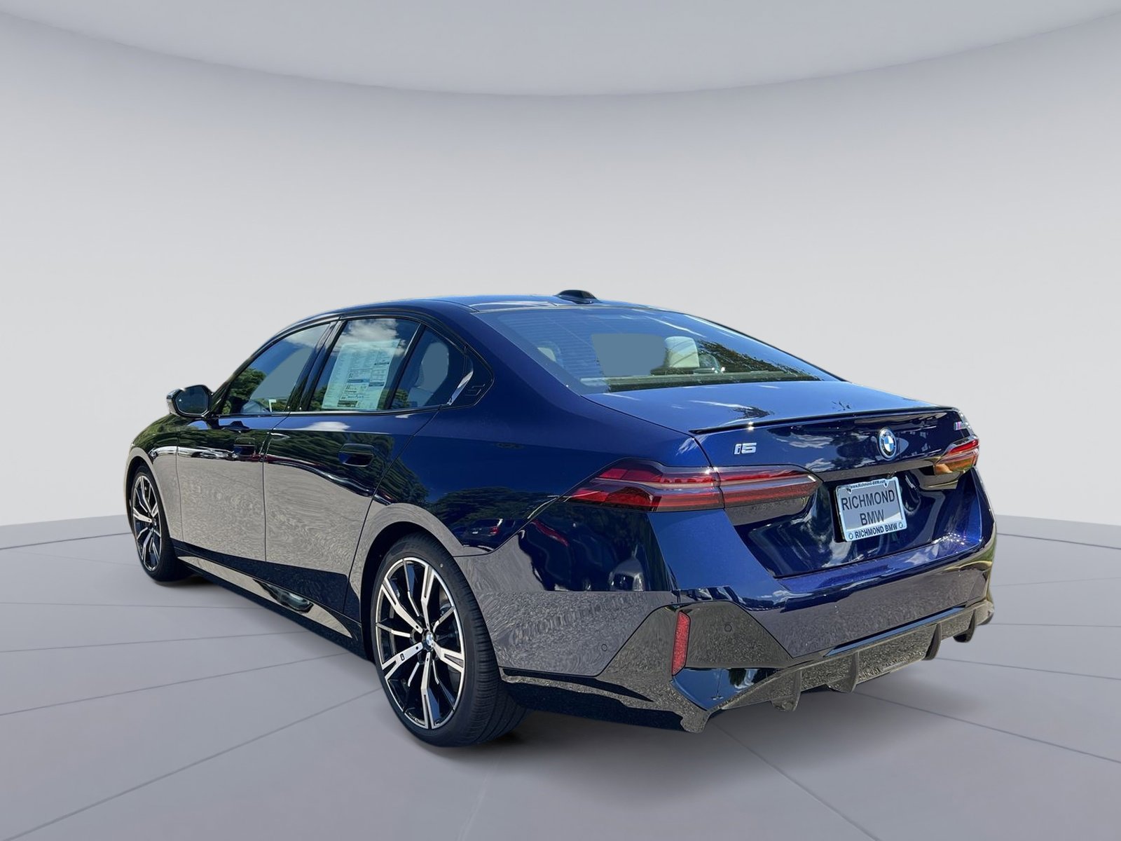 New 2025 BMW i5 M60 w/ Executive Package image 3