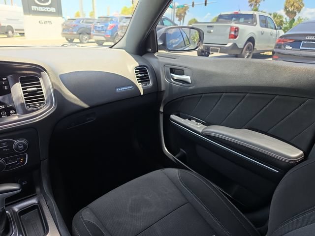 Used 2018 Dodge Charger SXT Plus RWD image 9