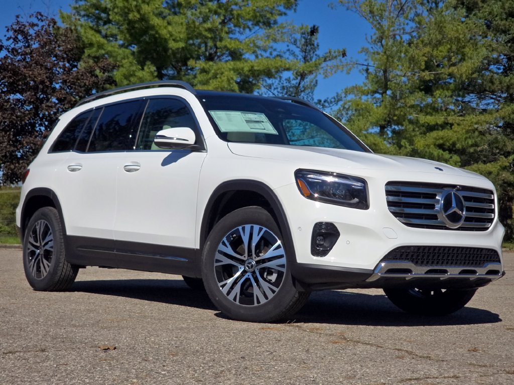 New 2026 Mercedes-Benz GLB 250 4MATIC