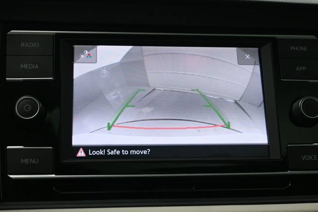 Used 2024 Volkswagen Jetta SE FWD image 23
