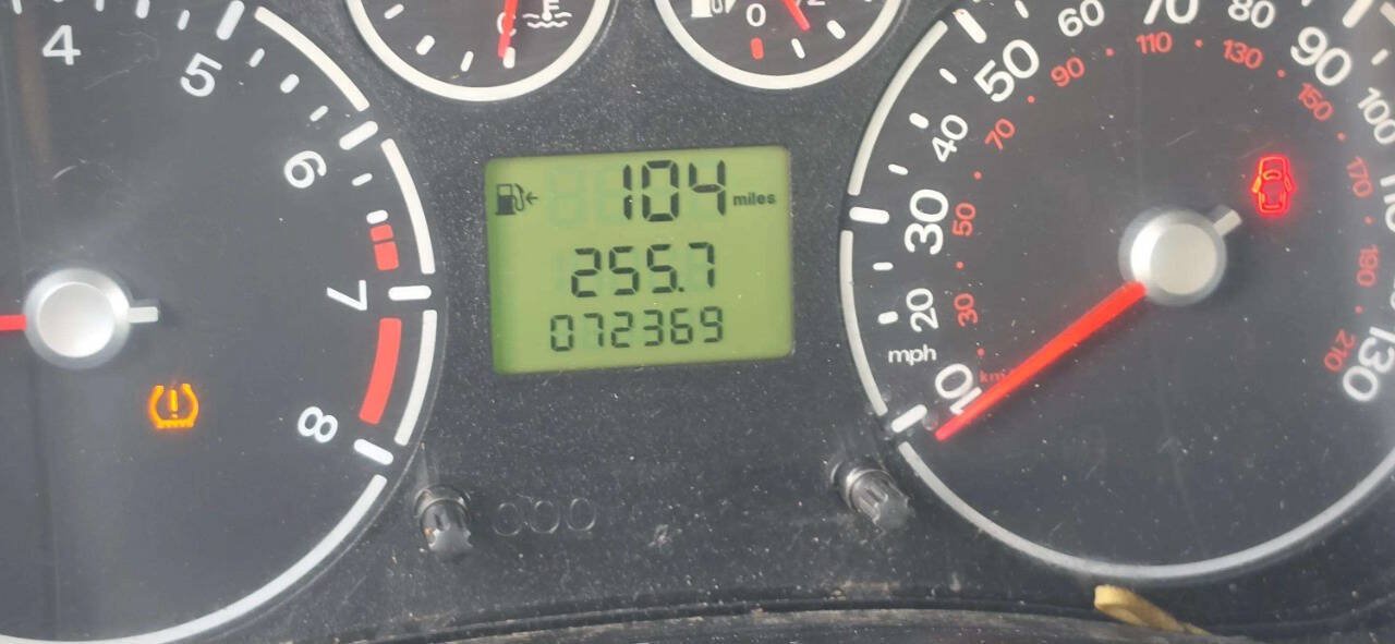 Used 2011 Ford Transit Connect XLT FWD image 9