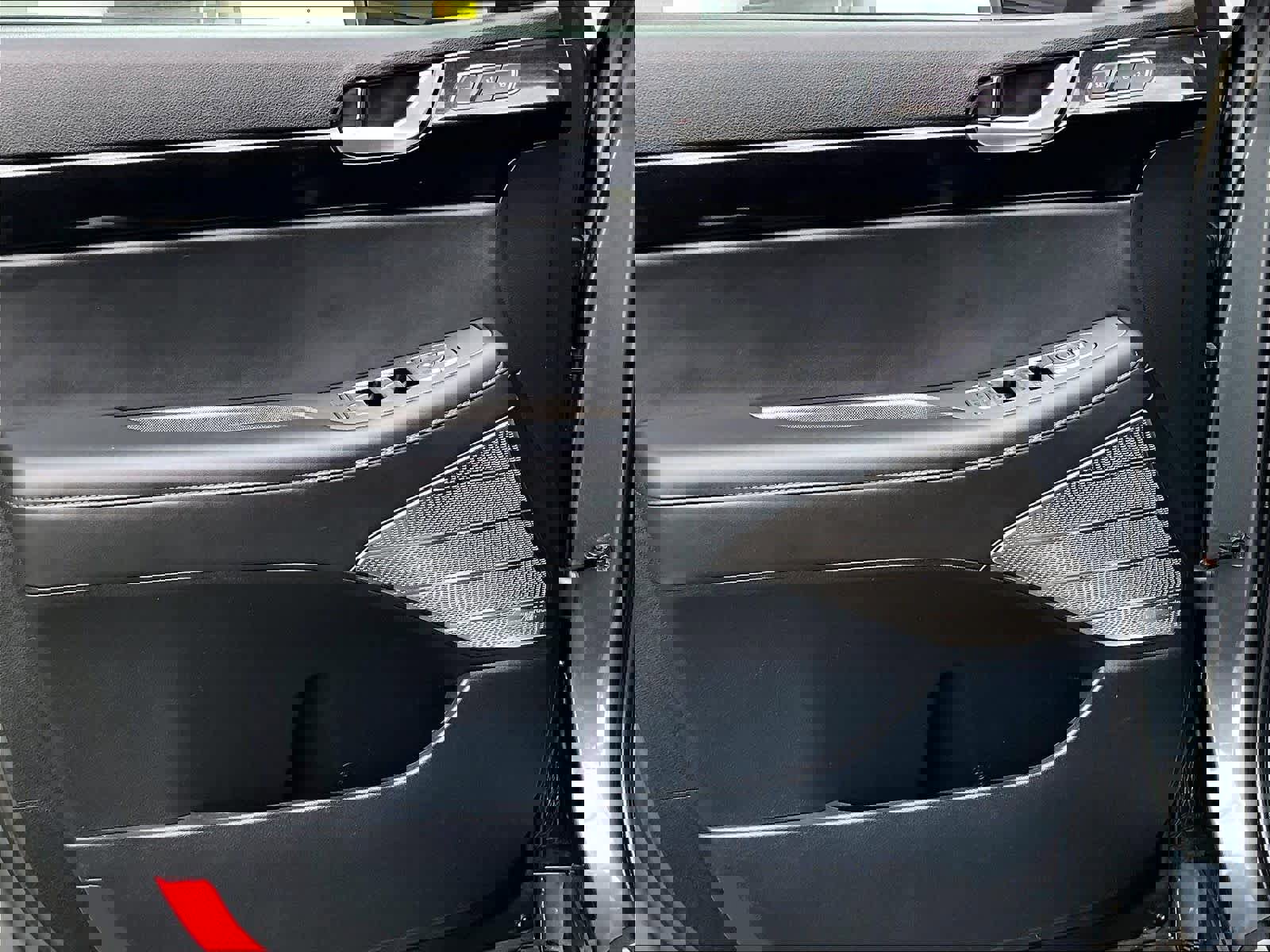 Used 2022 Hyundai Palisade Limited image 9