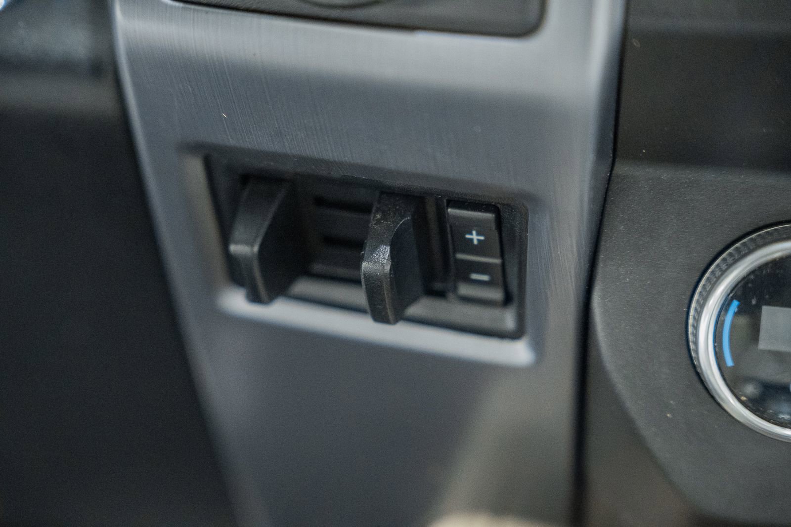 Used 2019 Ford Expedition Platinum image 36