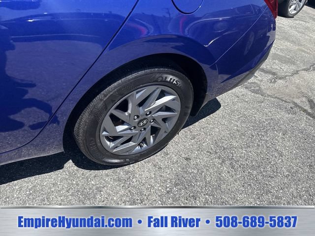 Certified 2024 Hyundai Elantra SEL FWD image 11