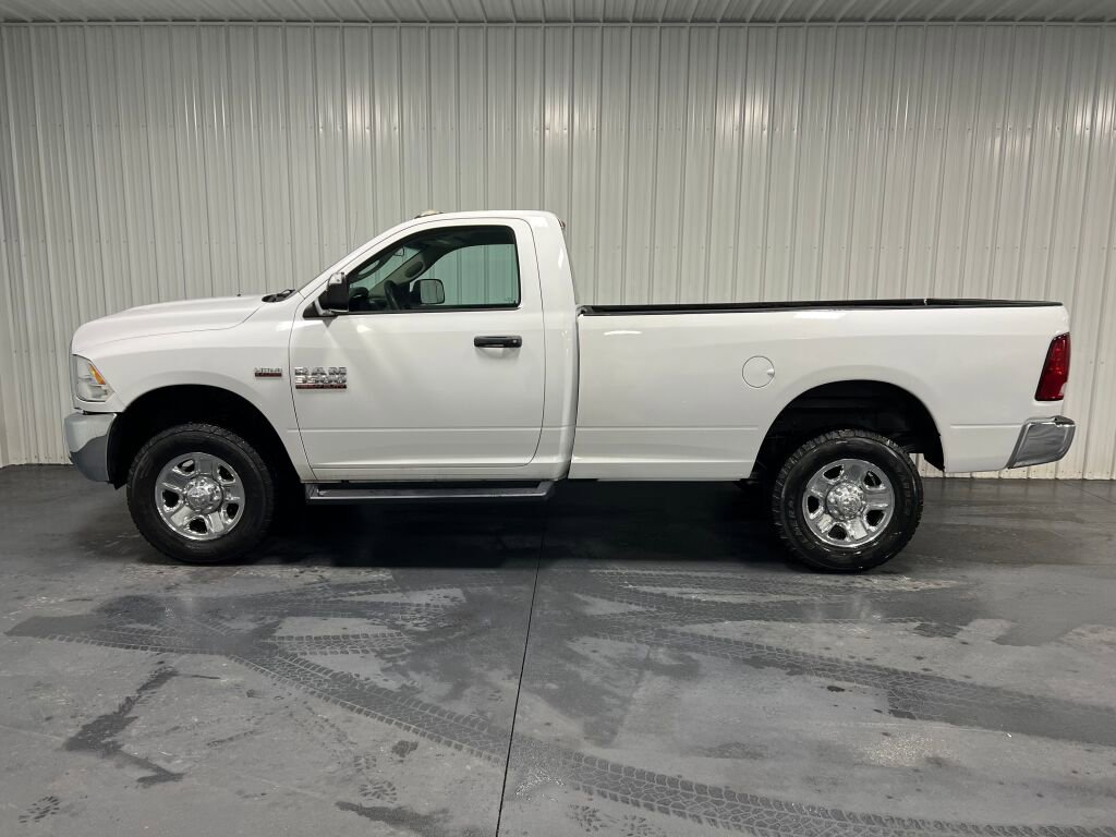 Used 2018 RAM 3500 Tradesman w/ Chrome Appearance Group image 15