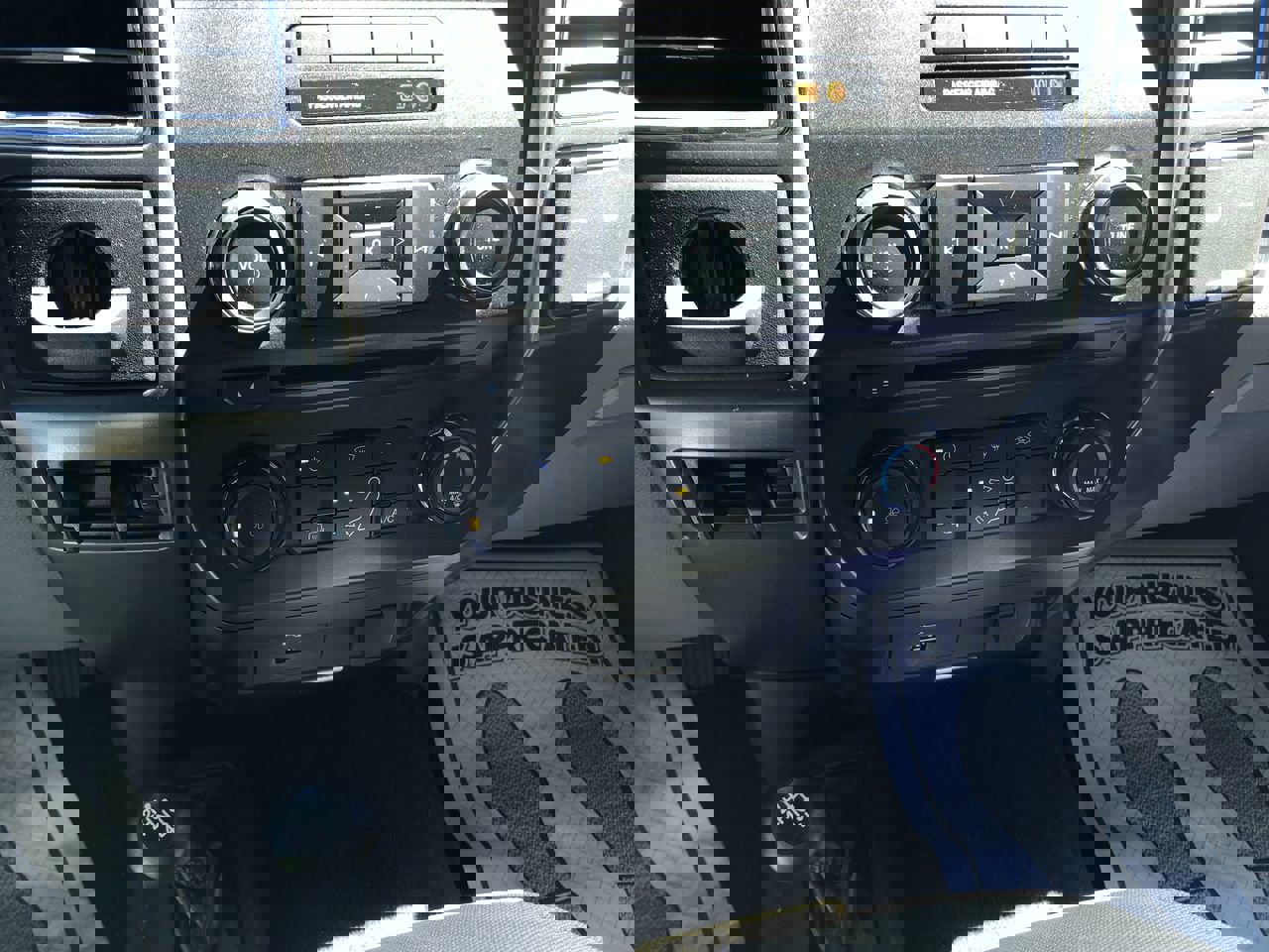 Used 2017 Ford F250 XLT image 21