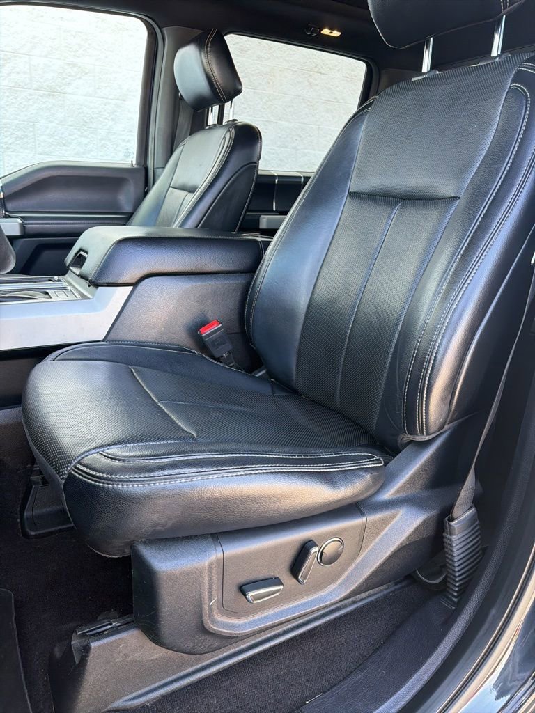 Used 2018 Ford F150 Lariat w/ Equipment Group 502A Luxury image 8