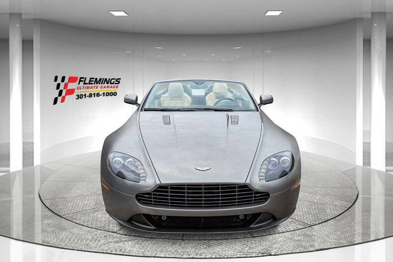 Used 2015 Aston Martin V8 Vantage Roadster image 8