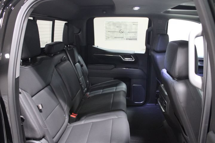 New 2026 GMC Sierra 1500 SLT w/ SLT Premium Plus Package AWD/4WD image 32