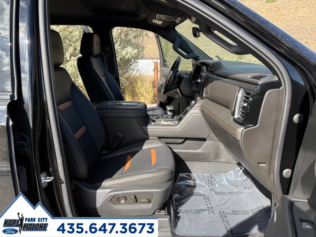 Used 2022 GMC Sierra 1500 AT4 w/ Technology Package AWD/4WD image 33
