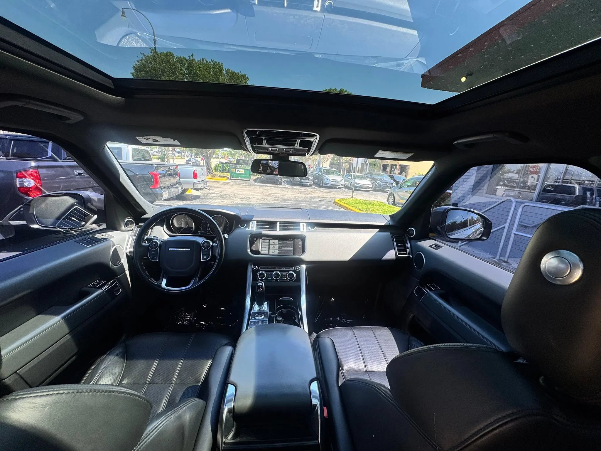 Used 2015 Land Rover Range Rover Sport Supercharged AWD/4WD image 11