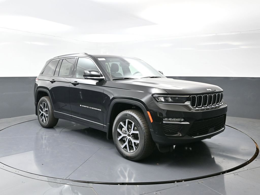 New 2025 Jeep Grand Cherokee Limited w/ Luxury Tech Group II image 3
