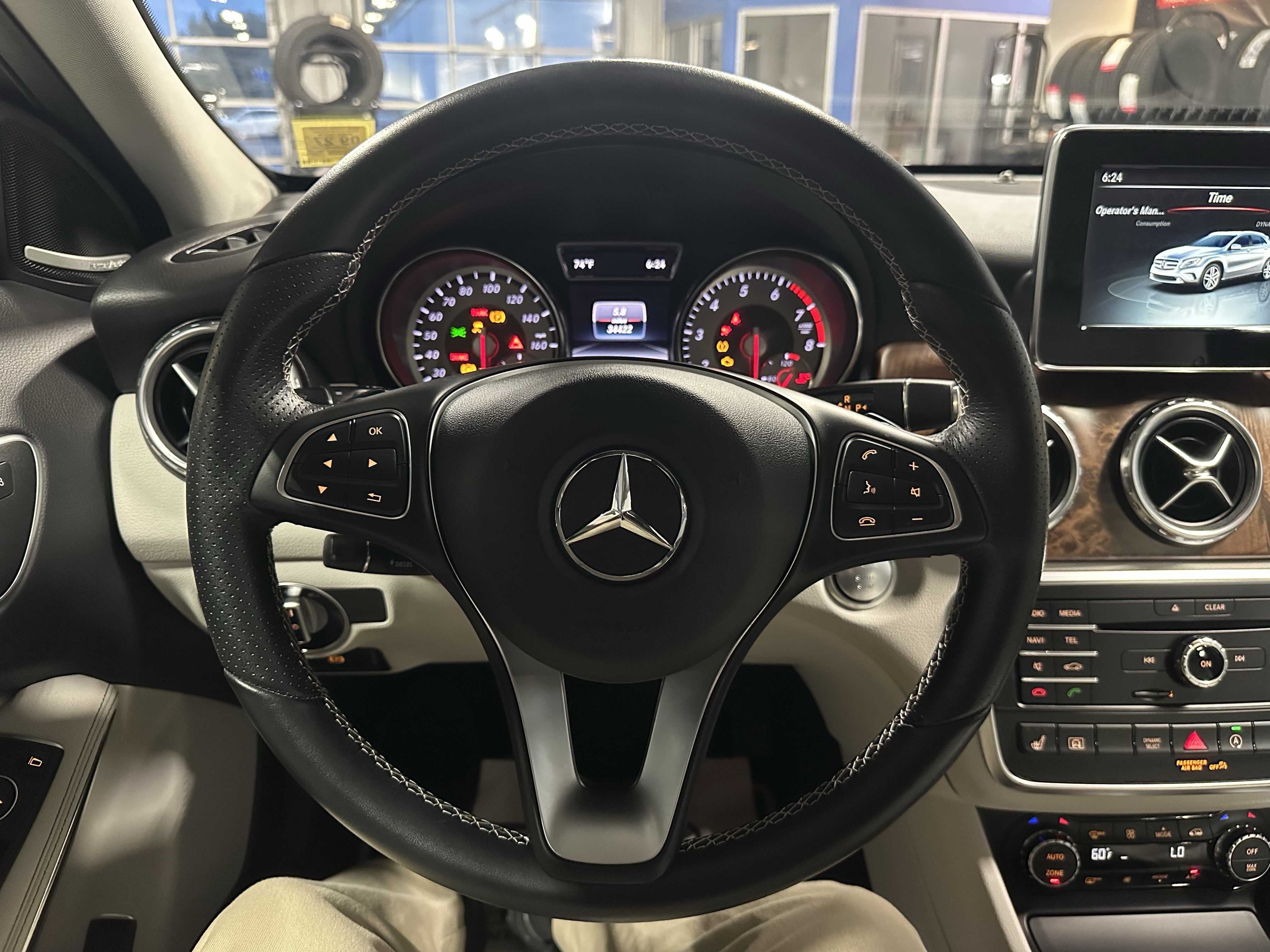Used 2016 Mercedes-Benz GLA 250 4MATIC image 11