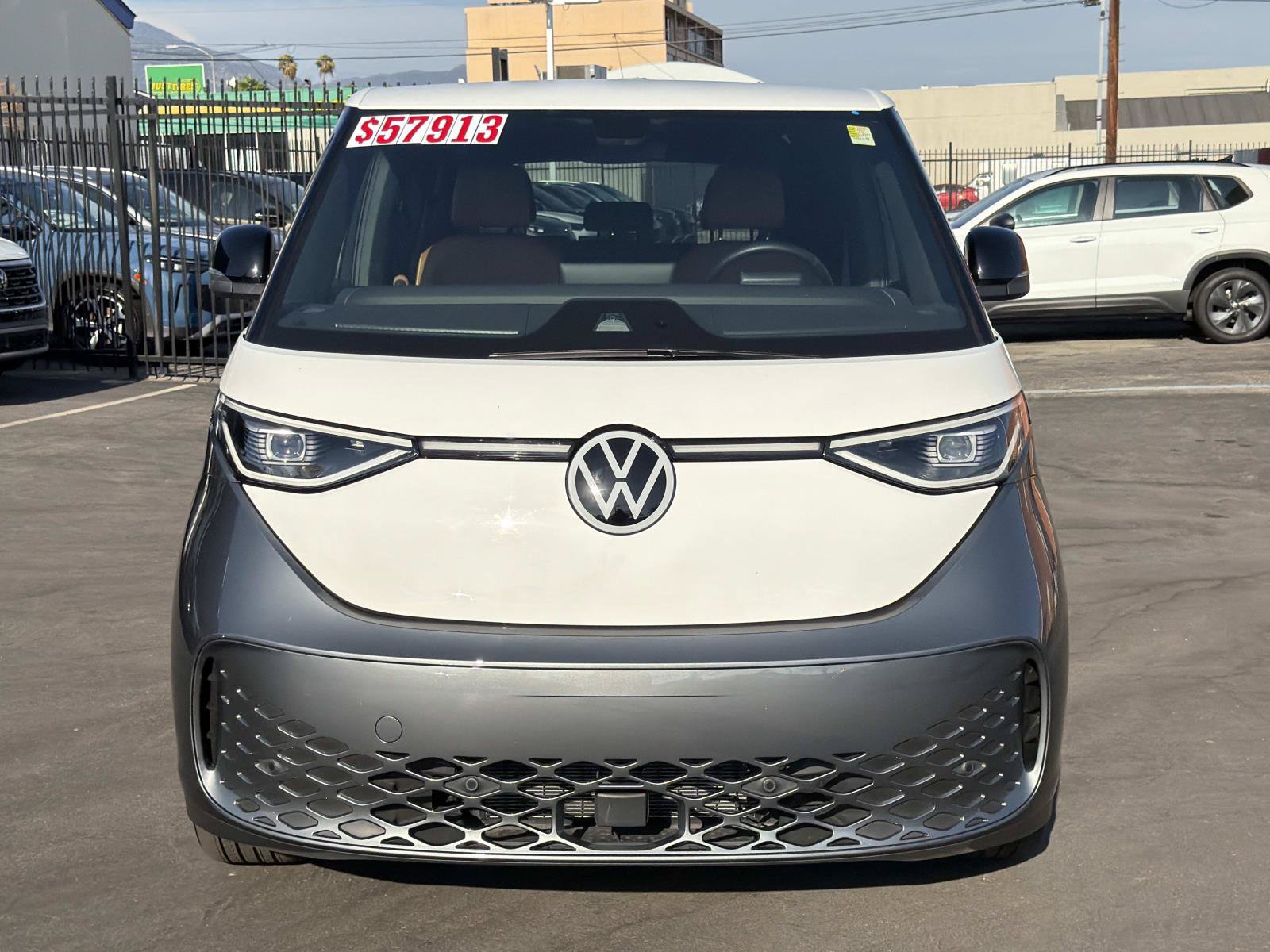 Certified 2025 Volkswagen ID. Buzz Pro S w/ Cupholders Package RWD image 2