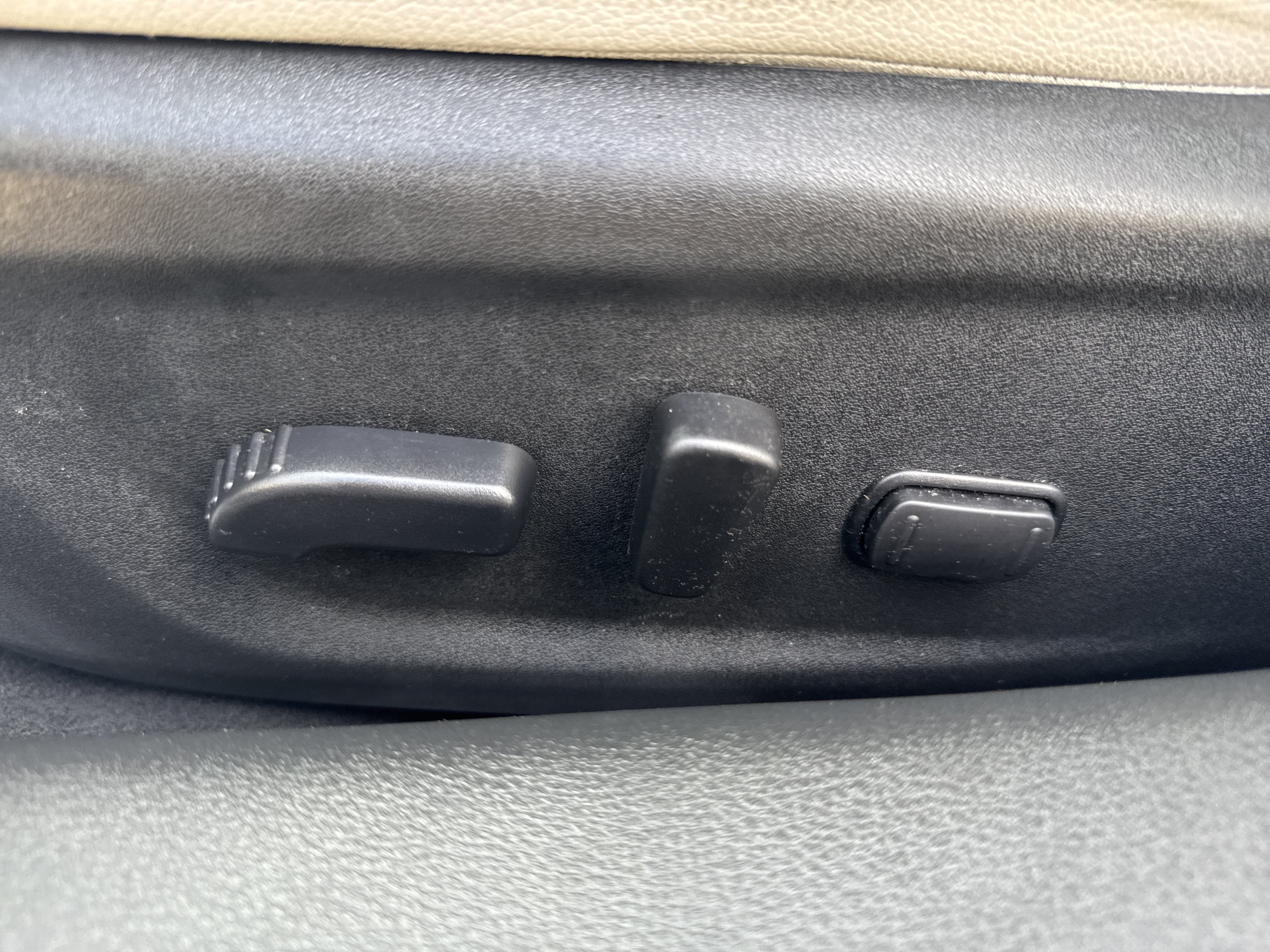 Used 2023 Nissan Altima 2.5 SL FWD image 10