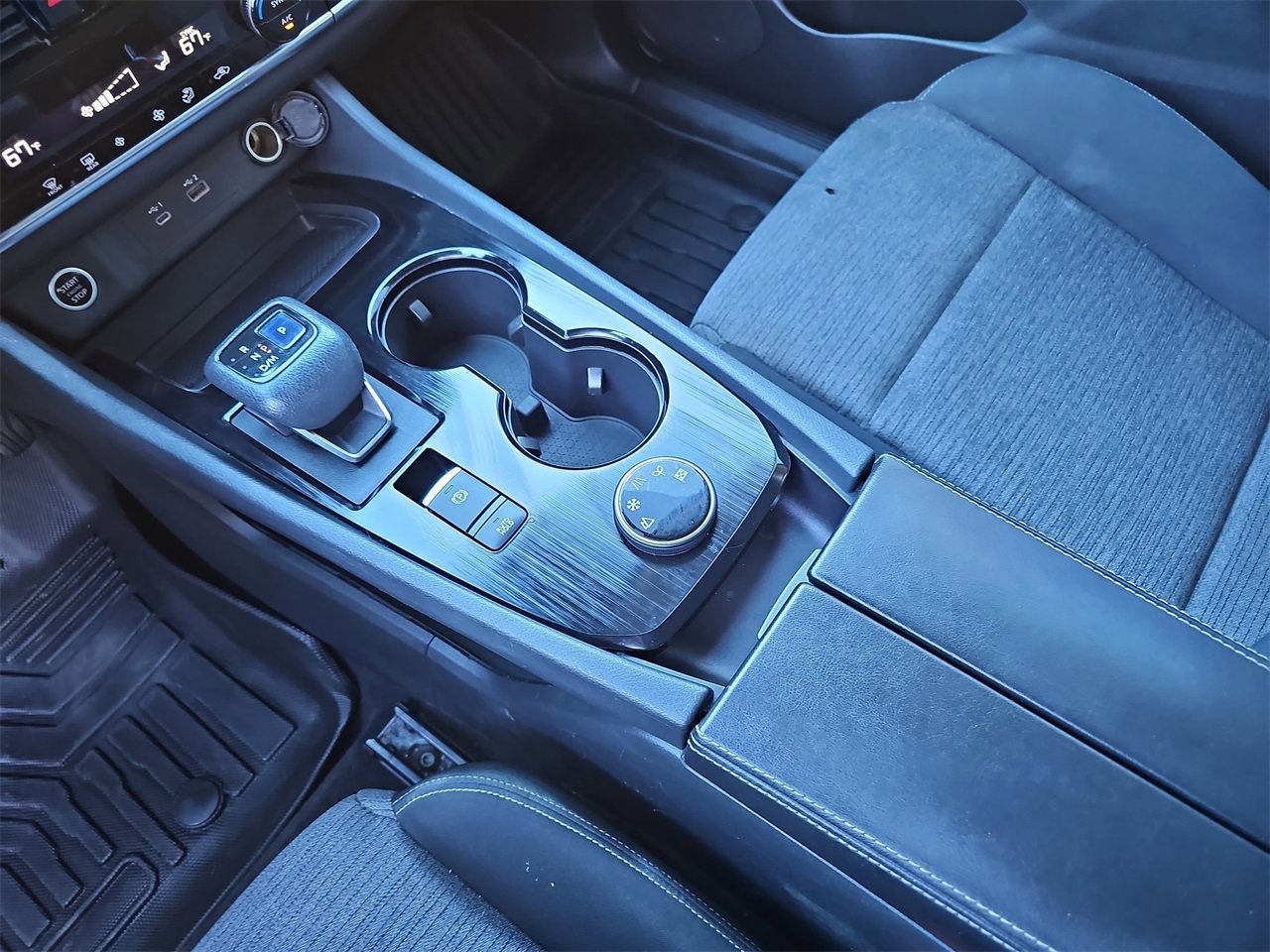 Used 2021 Nissan Rogue SV image 23