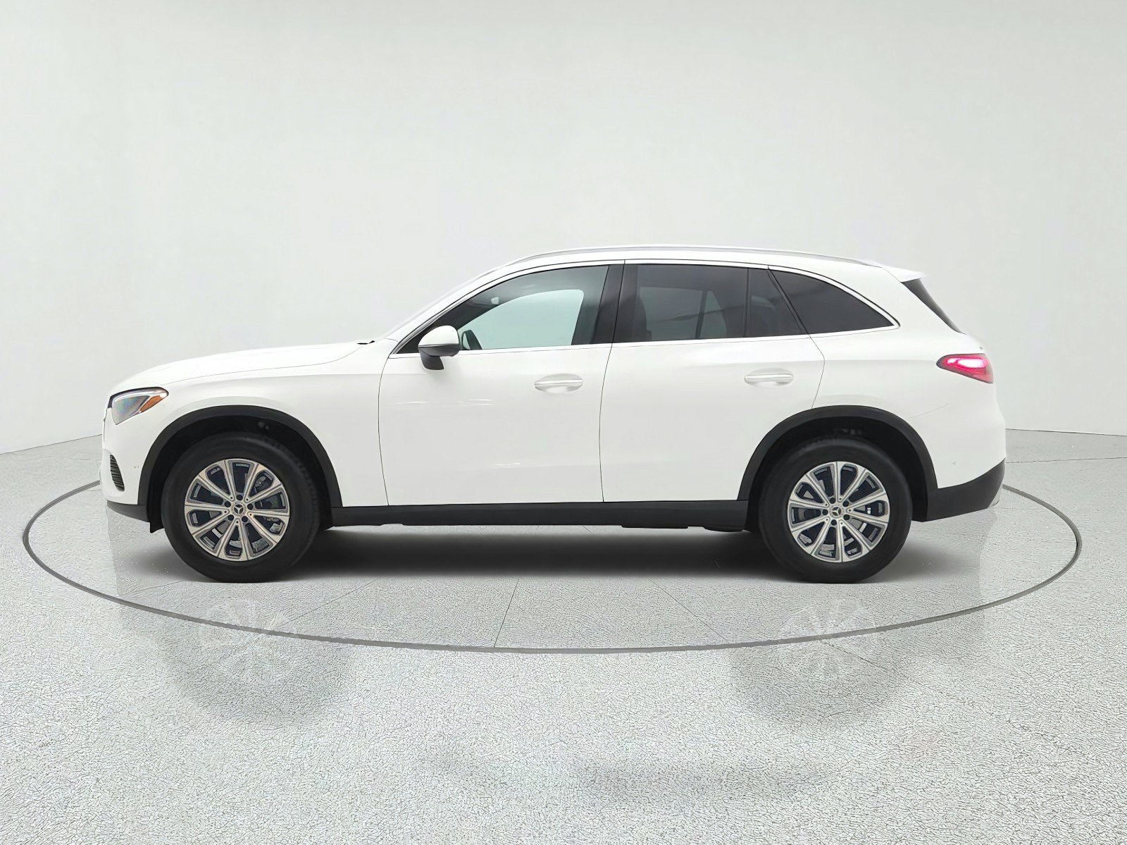 Certified 2026 Mercedes-Benz GLC 300 image 8